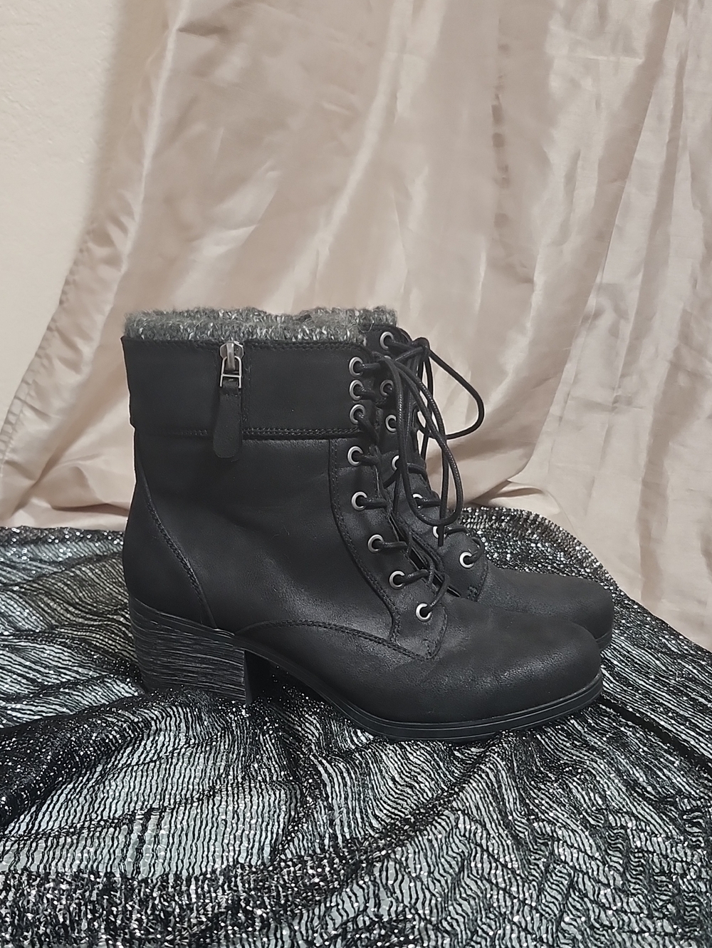 White Mountaineering Black Lace-Up Ankle Boots with Faux-Fur Cuff